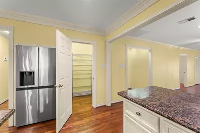 1535 W 25th Street, Houston, TX 77008 - Photo 10
