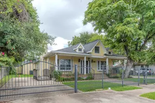 1535 W 25th St, Houston, TX 77008 - Photo 2