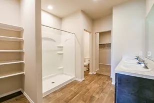 16744 Lonely Pines Dr, Conroe, TX 77302 - Photo 12