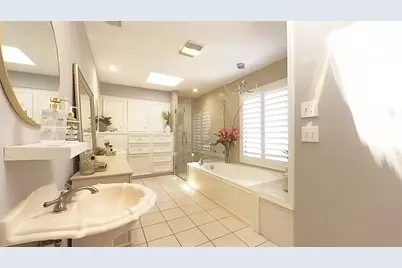 3339 Country Club Boulevard, Stafford, TX 77477 - Photo 18