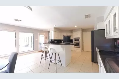 3339 Country Club Boulevard, Stafford, TX 77477 - Photo 14