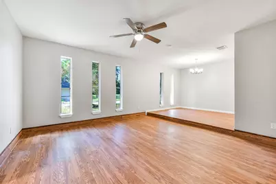 4907 Green Willow Lane, Dickinson, TX 77539 - Photo 4