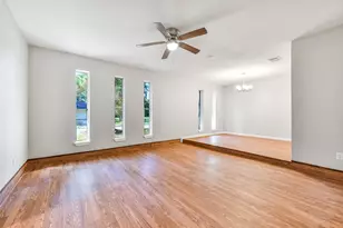 4907 Green Willow Ln, Dickinson, TX 77539 - Photo 4