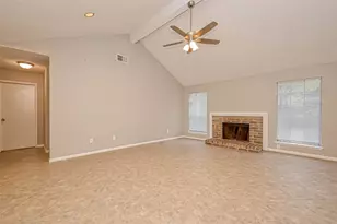 3938 Kitchen Hill Ln, Sugar Land, TX 77479 - Photo 6