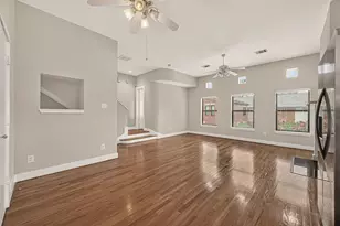 5653 Pine St, Houston, TX 77081 - Photo 10