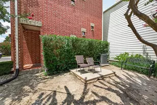 5653 Pine St, Houston, TX 77081 - Photo 2