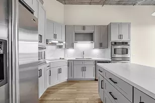 1616 Fountain View Dr, Houston, TX 77057 - Photo 4