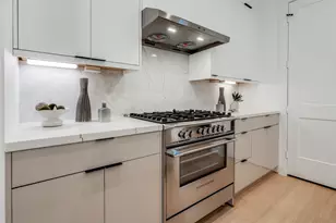 816 W 17th St, Houston, TX 77008 - Photo 12