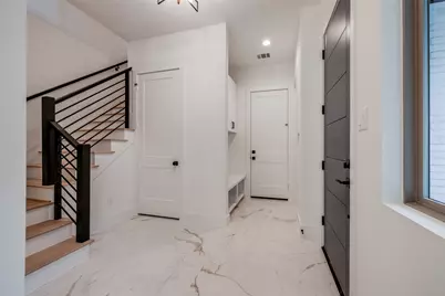 816 W 17th Street, Houston, TX 77008 - Photo 4