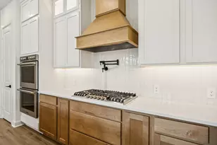 15611 Red Panda Rd, Conroe, TX 77302 - Photo 8