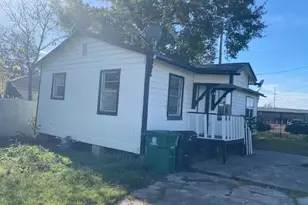 1214 Des Jardines St, Houston, TX 77023 - Photo 1