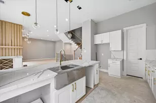 1183 W 19th St, Houston, TX 77008 - Photo 6