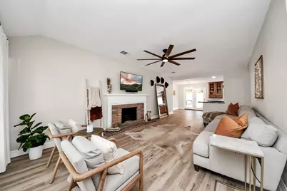 2605 Shadybend Drive, Pearland, TX 77581 - Photo 4