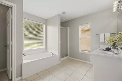 2894 Smokey Lake Lane, Dickinson, TX 77539 - Photo 14