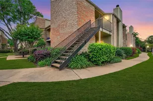 8100 Cambridge St, Houston, TX 77054 - Photo 2