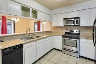 8100 Cambridge St, Houston, TX 77054 - Photo 14