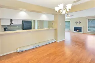 8100 Cambridge St, Houston, TX 77054 - Photo 10