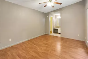 8100 Cambridge St, Houston, TX 77054 - Photo 12