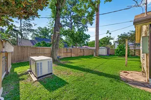 1822 Peer Dr, Houston, TX 77043 - Photo 46
