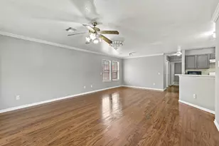 8003 Swiftwater Ln, Houston, TX 77075 - Photo 4