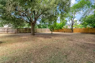8003 Swiftwater Ln, Houston, TX 77075 - Photo 18