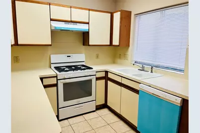 2910 Grants Lake Boulevard #1603, Sugar Land, TX 77479 - Photo 4