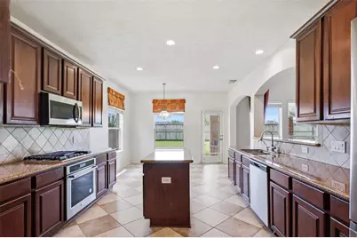 21811 Honeysuckle Grove Lane, Richmond, TX 77469 - Photo 18