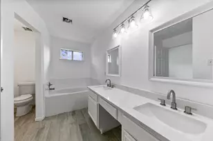 12014 Raven View Dr, Houston, TX 77067 - Photo 26