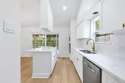 16310 Havenhurst Drive, Houston, TX 77059 - Photo 16
