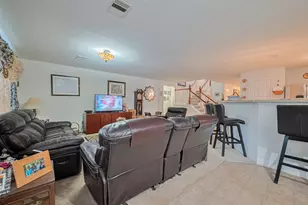 11638 Township Dale Ct, Houston, TX 77038 - Photo 14