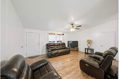 2522 Joseph Pine Lane, Houston, TX 77088 - Photo 4