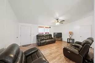 2522 Joseph Pine Ln, Houston, TX 77088 - Photo 4