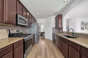 204 Lake Estates Dr, Montgomery, TX 77356 - Photo 16