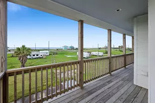 1023 N Bay St, Gilchrist, TX 77617 - Photo 44