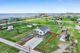 1023 N Bay St, Gilchrist, TX 77617 - Photo 6