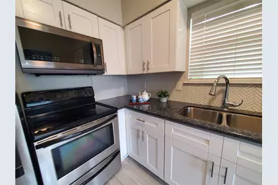 1818 Augusta Drive #29, Houston, TX 77057 - Photo 26