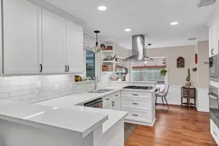 11919 Stillwater Dr, Houston, TX 77070 - Photo 2