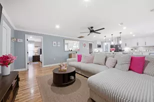 321 Reid St, Houston, TX 77022 - Photo 8