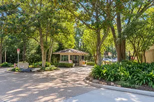 201 Vanderpool Ln, Houston, TX 77024 - Photo 24