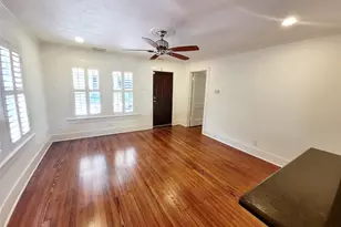 1329 Alexander St, Houston, TX 77008 - Photo 6