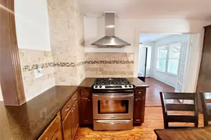1329 Alexander St, Houston, TX 77008 - Photo 10