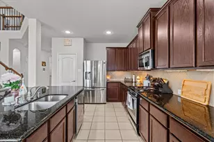 2871 Ginger Cove Ln, Dickinson, TX 77539 - Photo 10
