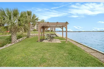 401 Lakeside Lane #108, Nassau Bay, TX 77058 - Photo 14
