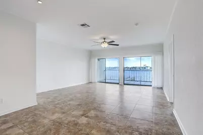 401 Lakeside Lane #108, Nassau Bay, TX 77058 - Photo 4