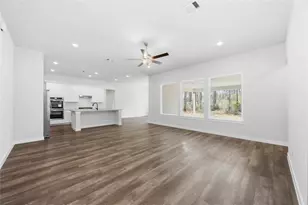 9681 Hardin St, Conroe, TX 77303 - Photo 4