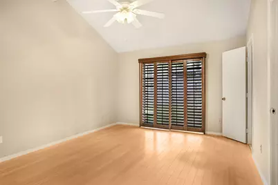 3203 Silver Falls Drive, Houston, TX 77339 - Photo 14