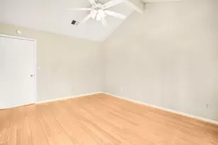 3203 Silver Falls Dr, Houston, TX 77339 - Photo 16