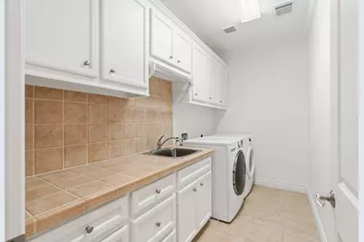 7630 E Jordan Cove, Houston, TX 77055 - Photo 32