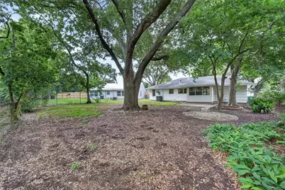 4106 Woodshire Street, Houston, TX 77025 - Photo 4