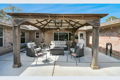 1307 Blue Willow Drive, Houston, TX 77042 - Photo 18